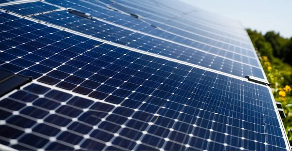 Panneau solaire photovoltaïque : avis et conseils pour bien choisir